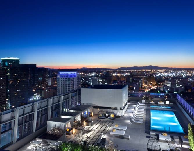Ritz-Carlton Residences dusk view